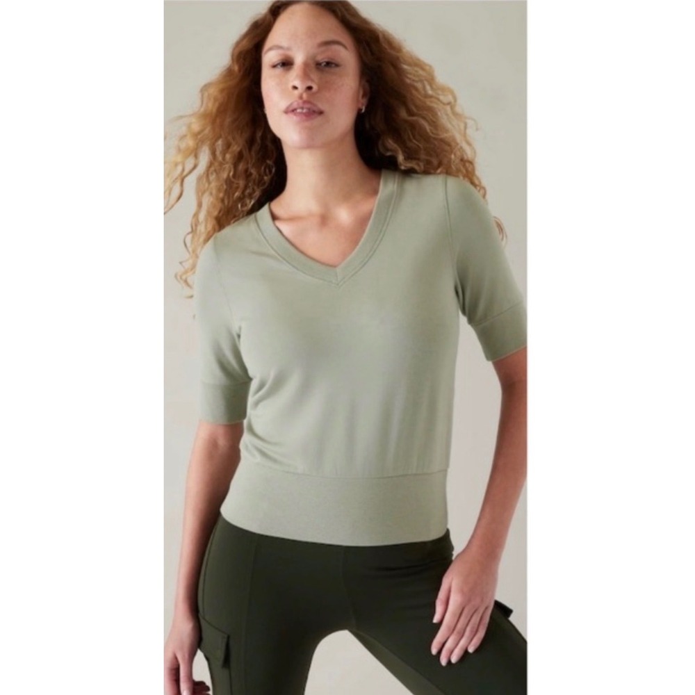 Athleta Step Forward Sweatshirt Tee Sage Green Short Sleeve Modal Women Small